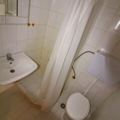 Отель Perix House Ситония ванная