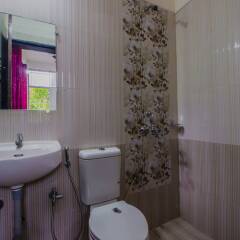 Апартаменты OYO 13098 Home Cozy Studio Near Uddo Beach Гоа ванная