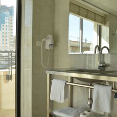 Shamai Suites Израиль, Иерусалим - отзывы, цены и фото номеров - забронировать отель Shamai Suites онлайн ванная