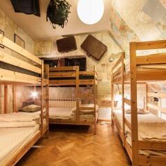 High 5 Hostel фото 4