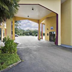 Отель Americas Best Value Inn - Vicksburg парковка
