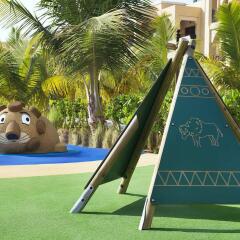 Отель DoubleTree by Hilton Resort & Spa Marjan Island с домашними животными