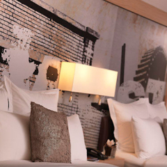 Renaissance Zurich Tower Hotel сейф в номере