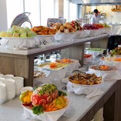 Maple Leaf Hotel & Apartment Нячанг питание
