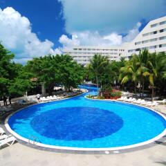 Oasis Palm Hotel бассейн фото 2