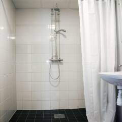 Отель Slottsskogens Vandrarhem & Hotell ванная
