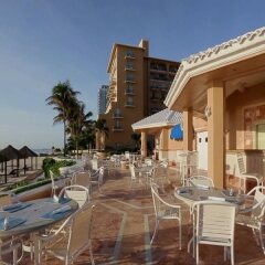 Отель The Ritz-Carlton Cancun гостиничный бар фото 5