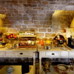 Hotel Le Relais Montmartre питание