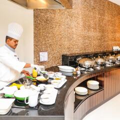 Savoy Crest Hotel Apartments питание