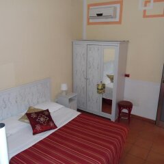 Отель Agora Hostel Италия, Помпеи - отзывы, цены и фото номеров - забронировать отель Agora Hostel онлайн сейф в номере