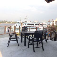Отель Non Du Lay Guesthouse Ланта балкон