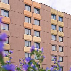 Отель Mercure Airport Hotel Berlin Tegel Германия, Берлин - 4 отзыва об отеле, цены и фото номеров - забронировать отель Mercure Airport Hotel Berlin Tegel онлайн
