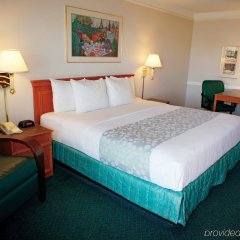 Отель La Quinta Inn by Wyndham Reno США, Рино - 1 отзыв об отеле, цены и фото номеров - забронировать отель La Quinta Inn by Wyndham Reno онлайн комната для гостей фото 2