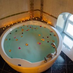 Гостиница Акварель в Оренбурге отзывы, цены и фото номеров - забронировать гостиницу Акварель онлайн Оренбург ванная фото 2