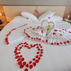 Rigel Hotel сейф в номере