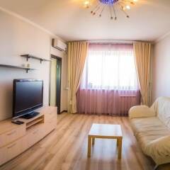 Апартаменты Apartment on Aviatorov 23 Красноярск комната для гостей фото 3