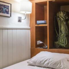 Suneta Hostel Khaosan сейф в номере