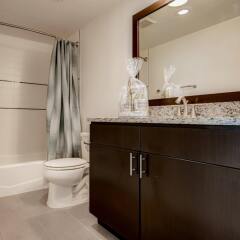 Отель Global Luxury Suites at Dupont Circle ванная