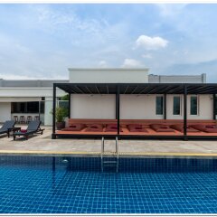 Отель Sea Me Spring Hotel Таиланд, Паттайя - отзывы, цены и фото номеров - забронировать отель Sea Me Spring Hotel онлайн бассейн