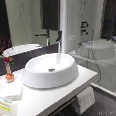 Отель Holiday Inn Paris Saint Germain des Prés Франция, Париж - отзывы, цены и фото номеров - забронировать отель Holiday Inn Paris Saint Germain des Prés онлайн ванная фото 2