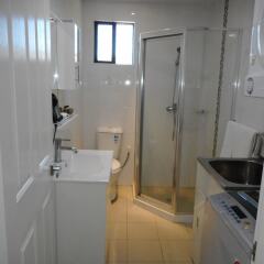 Апартаменты Nadi Airport Apartments ванная
