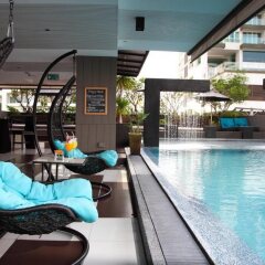 Отель Golden Tulip Mandison Suites Бангкок бассейн фото 3