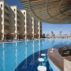 AMC Royal Hotel & Spa - All Inclusive бассейн