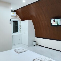 Отель Racha HiFi Homestay Пхукет удобства в номере
