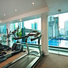 Отель Admiral Premier Sukhumvit 23 By Compass Hospitality Бангкок фитнесс-зал фото 4