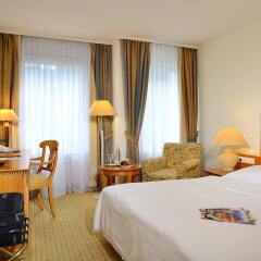 Отель Domicil Berlin By Golden Tulip Германия, Берлин - 3 отзыва об отеле, цены и фото номеров - забронировать отель Domicil Berlin By Golden Tulip онлайн комната для гостей фото 2