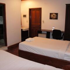 Rama Hotel сейф в номере