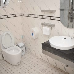Empire State Hotel in Accra, Ghana from 94$, photos, reviews - zenhotels.com bathroom photo 2