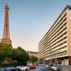 Отель Pullman Tour Eiffel Париж парковка