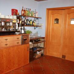 Отель Hostal Gudar Гудар гостиничный бар