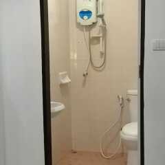 Отель Desire Guesthouse Patong ванная фото 2