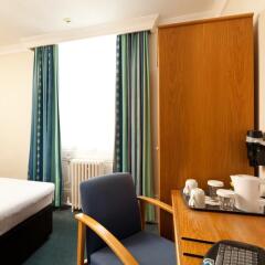 Отель Mercure Brighton Seafront Hotel Великобритания, Брайтон - отзывы, цены и фото номеров - забронировать отель Mercure Brighton Seafront Hotel онлайн сейф в номере