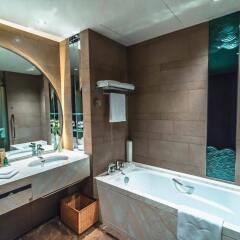Shangri-La Hotel, Tianjin ванная