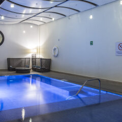 Отель Holiday Inn Express Guadalajara Autonoma бассейн