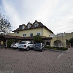 Hotel Gleiss Вена парковка