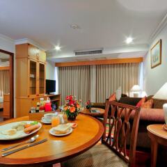Отель Admiral Suites Sukhumvit 22 By Compass Hospitality Бангкок фото 11