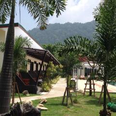 Отель Golden Bay Cottage детские мероприятия