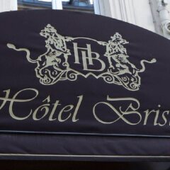 Отель Bristol République гостиничный бар