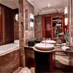 Отель Crowne Plaza Chongqing Jiefangbei ванная