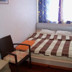 Апартаменты UKR Apartments комната для гостей фото 3