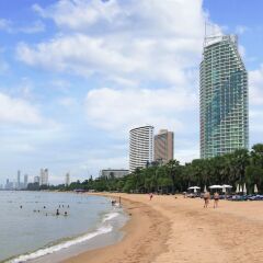 Отель White Sand Beach Residences Pattaya пляж фото 2