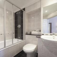 Отель Grange Fitzrovia Hotel Великобритания, Лондон - отзывы, цены и фото номеров - забронировать отель Grange Fitzrovia Hotel онлайн ванная