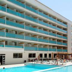 Отель 4R Hotel Playa Margarita Испания, Салоу - отзывы, цены и фото номеров - забронировать отель 4R Hotel Playa Margarita онлайн бассейн фото 2