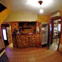 Отель Hikers Hostel Болгария, Пловдив - отзывы, цены и фото номеров - забронировать отель Hikers Hostel онлайн интерьер отеля