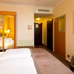 Отель Leonardo Royal Hotel Düsseldorf Königsallee Германия, Дюссельдорф - 3 отзыва об отеле, цены и фото номеров - забронировать отель Leonardo Royal Hotel Düsseldorf Königsallee онлайн фото 2