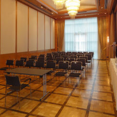 Отель Pullman Stuttgart Fontana